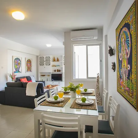 Lamk1 Mackenzie Atalanta - Two Bedroom Apartment, Sleeps 4 *