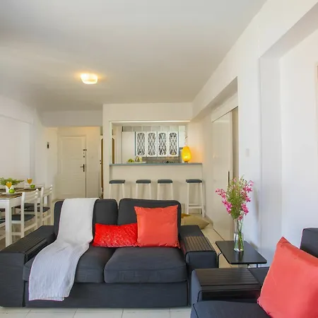 Lamk1 Mackenzie Atalanta - Two Bedroom Apartment, Sleeps 4 * Larnaca